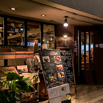 京都駅前にある『レストラン七番館』